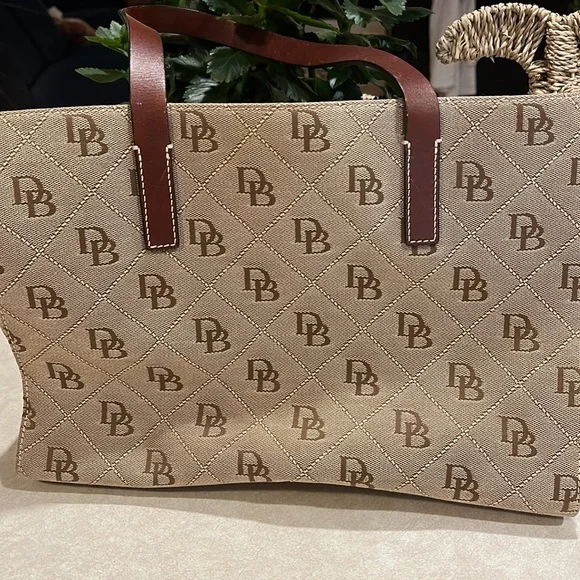 Dooney & Bourke Tan and Brown Tote Bag - Picture 5 of 15